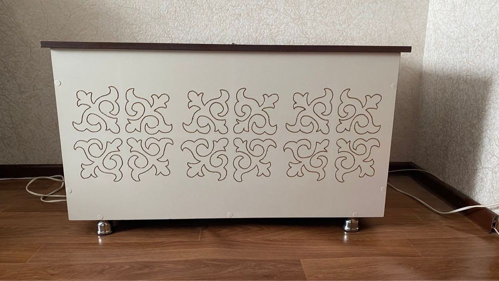 Продам белый, красивый сандык!