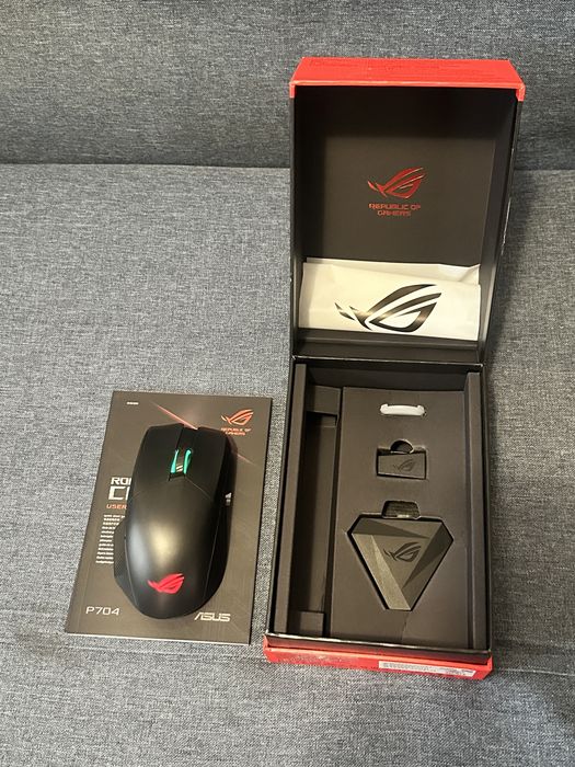 Mouse gaming Asus ROG Chakram , 36000 DPI, bluetooth (ca nou fara urme de uzura ) folosit mai putin de un an . Pret fix(FARA SCHIMBURI)