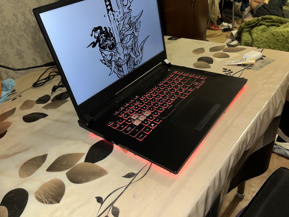 Ноутбук для игр и тд