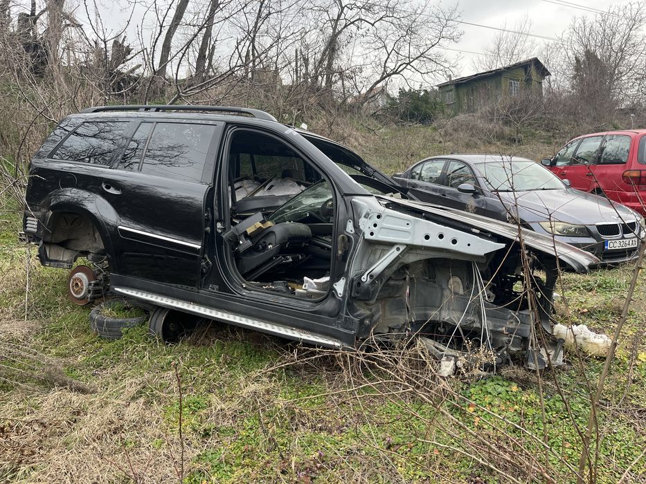 Mercedes GL на части