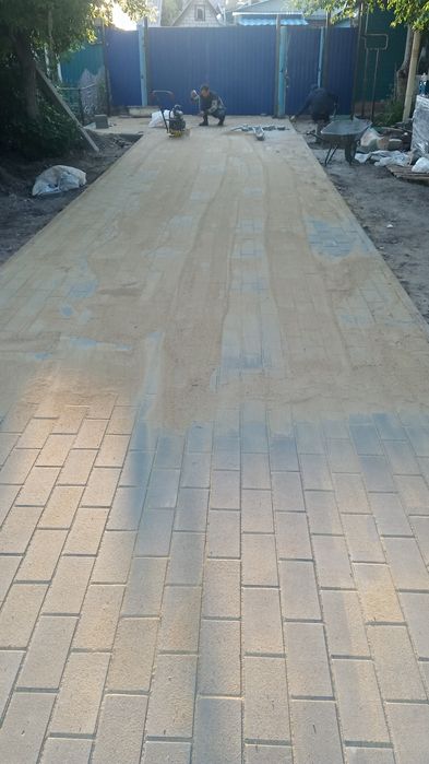 Брусчатка поребрик бордюр асфальт