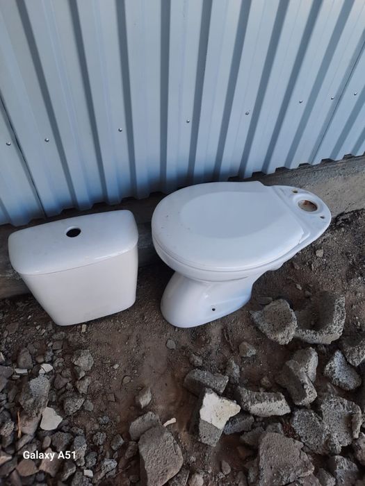 Унитаз          Б/у
