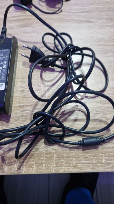 Încărcător Dell LA90PS0-00