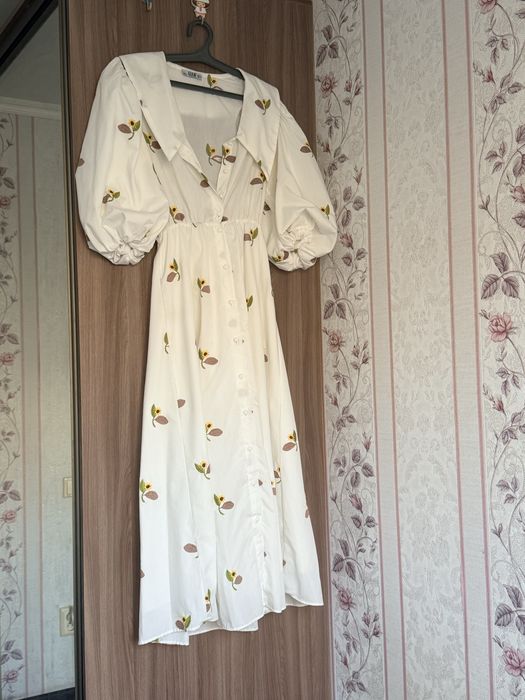 Продаю б/у платье размер 44-46