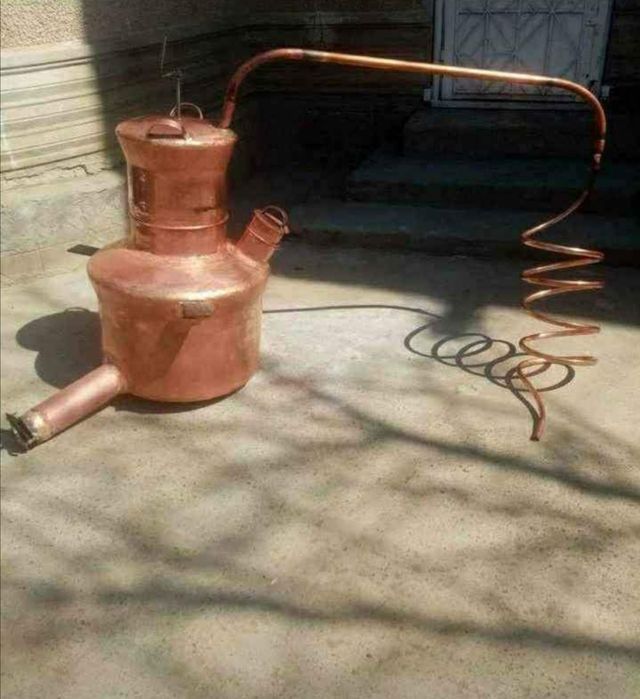 Vând cazan de țuică din cupru