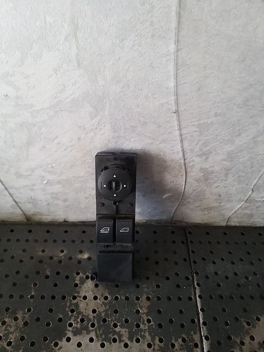 Bloc butoane geamuri oglinzi stanga fata ford focus 2 3m5t14529ce