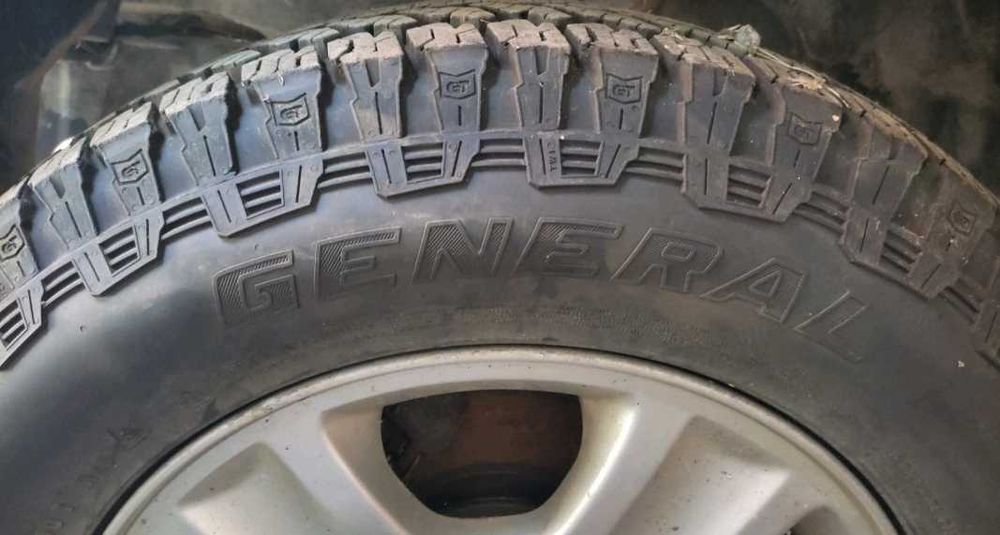 Гуми и джанти 5х114.3                    215/65r16 , 225/70r16
