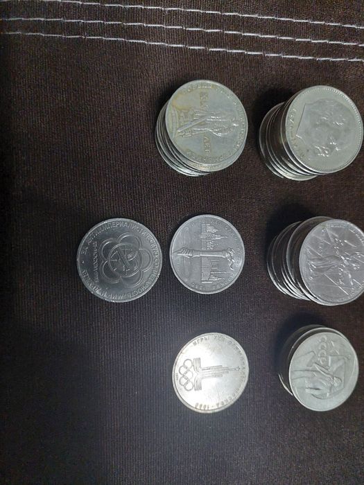 Юбилейные рубли! Монеты бумажные рубли .