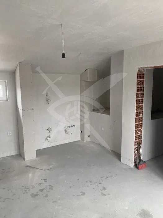 Продава се Двустаен апартамент в Пловдив, Кючук Париж - 80 кв.м за 1300 €/кв.м - Снимка #1