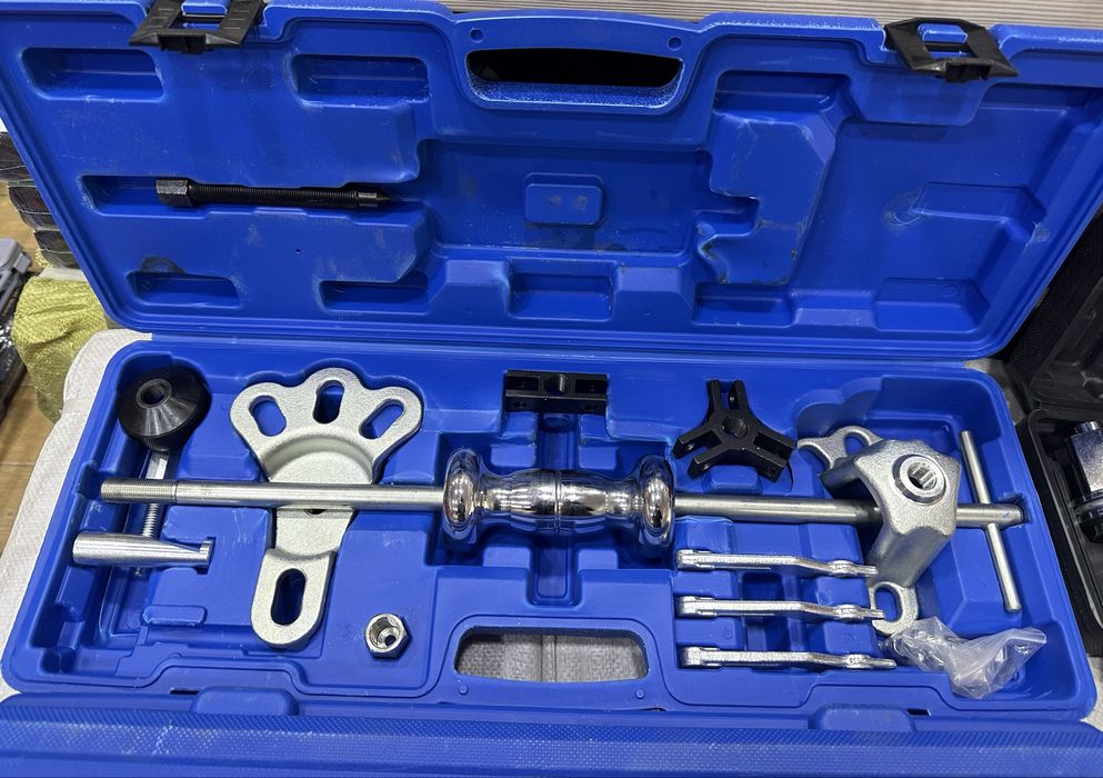 Набор универсальных съемников с обратным молотком