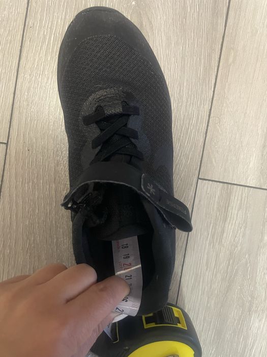 Adidasi Nike Revolution 6, marimea 35,5