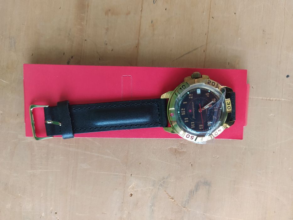 Продам командирские часы