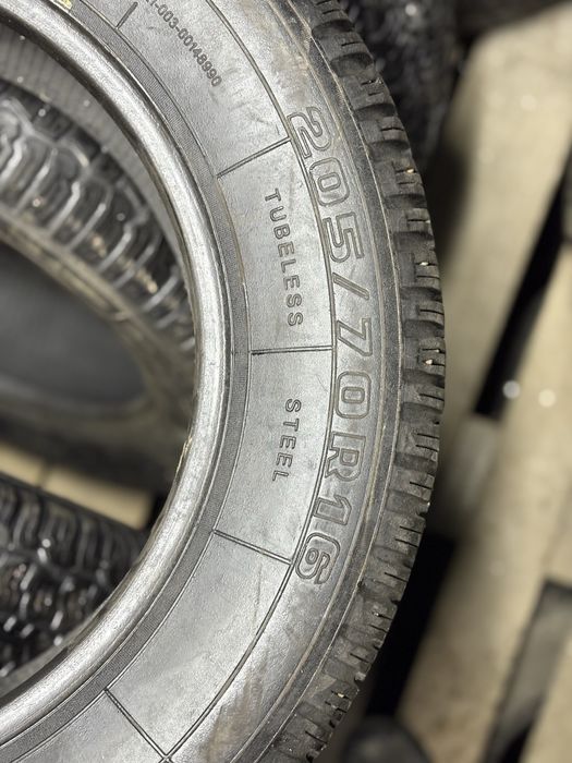 205/70/16 комплект нива