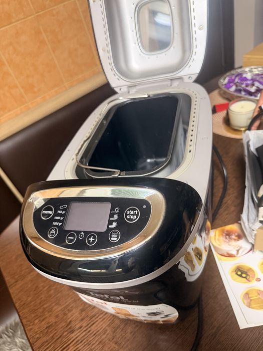 Masina de facut paine Tefal