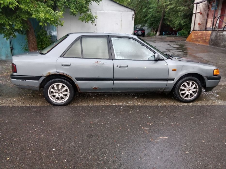 Продам автомобиль Mazda 323 BG