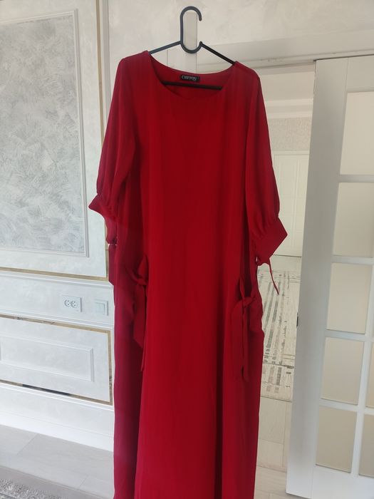 Платье женское красное бренда Chiffon line
