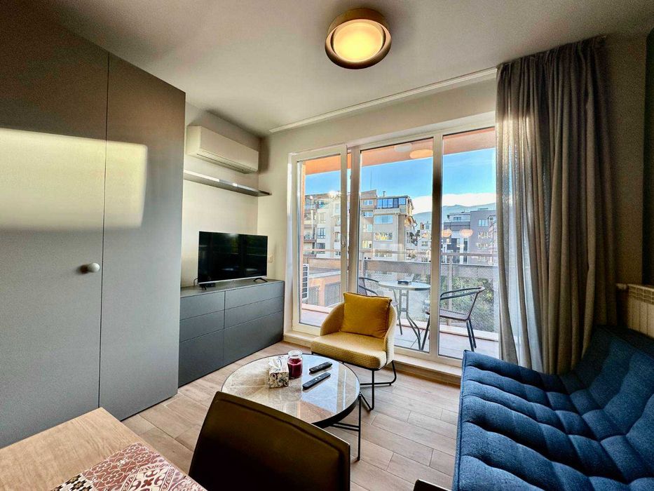 Дава се под наем Двустаен апартамент в София, Витоша - 70 кв.м за 720 € - Снимка #3