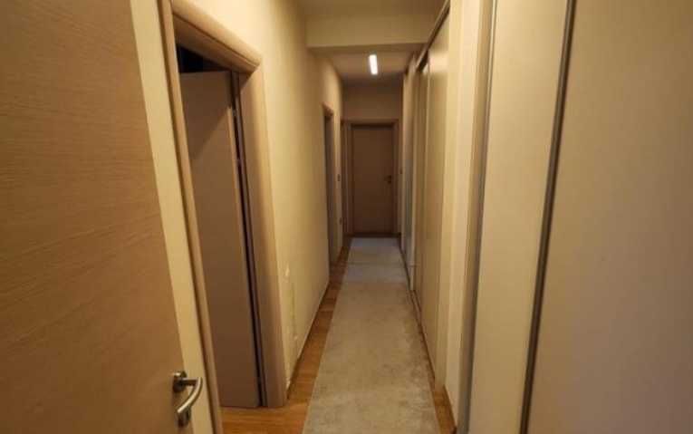 Дава се под наем Тристаен апартамент в Пловдив, Гагарин - 85 кв.м за 255 € - Снимка #1