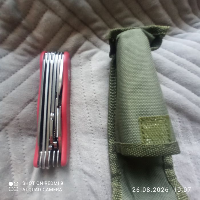 Продам швейцарский нож