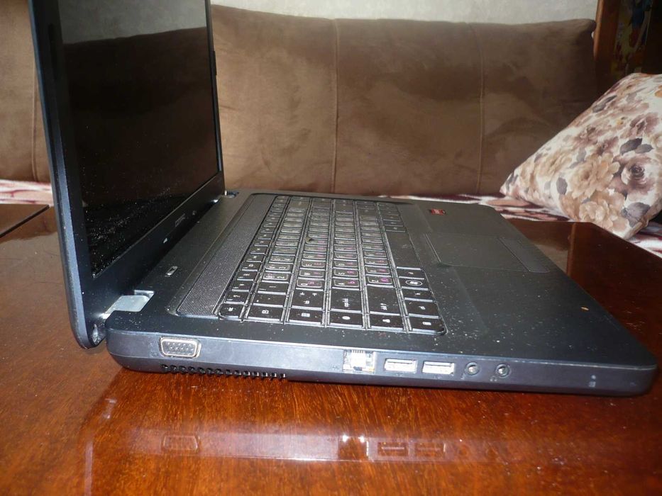 Продавам лаптоп HP за части
Модел : Compaq Presario CQ62