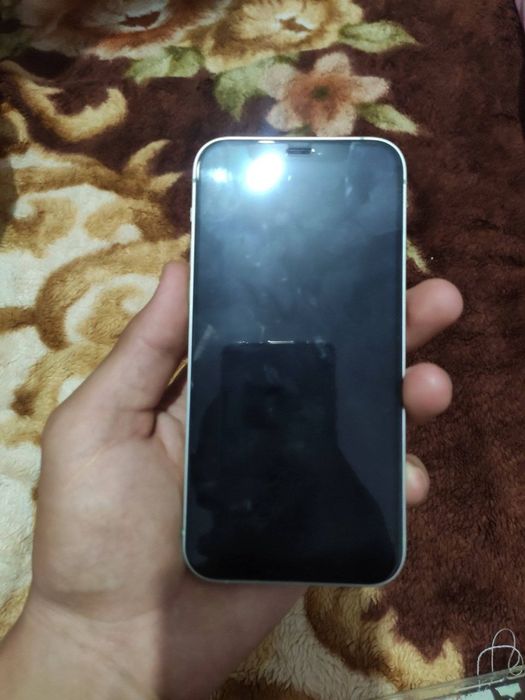 iPhone 12 sotiladi