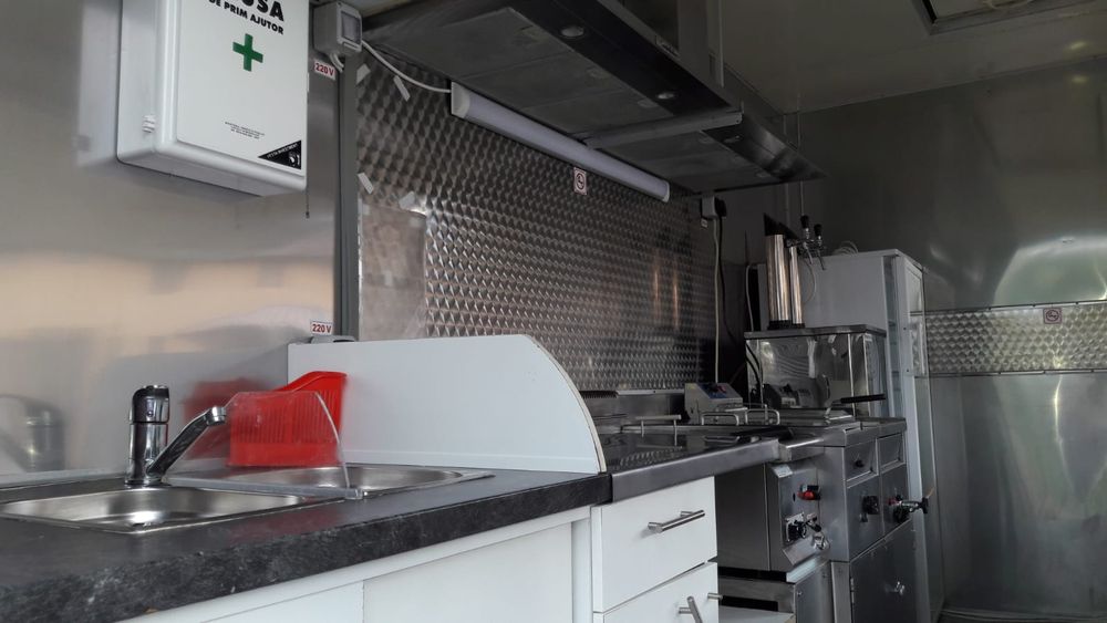 Food Truck Utilat Profesional