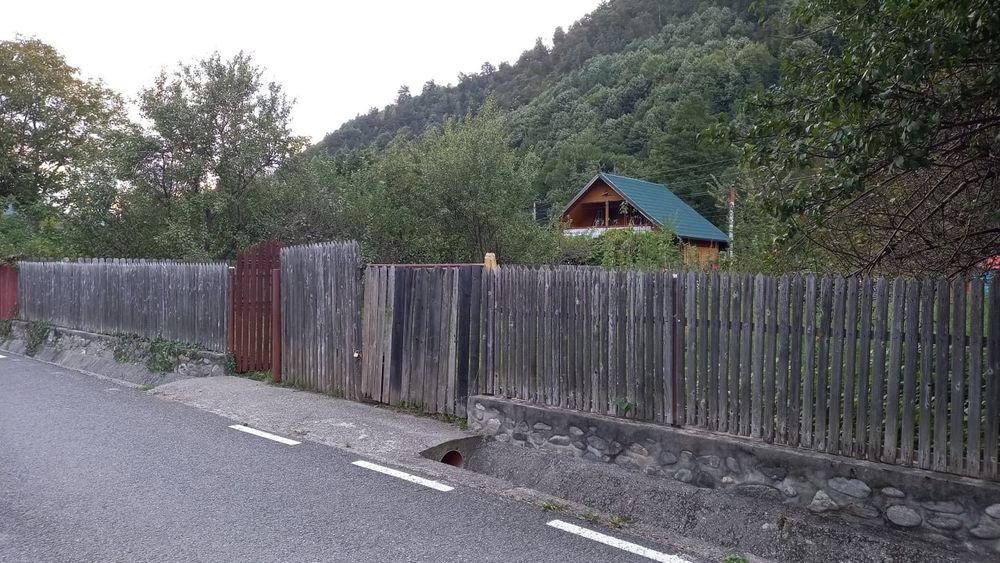 Teren cu cabanuta  Păscoaia Brezoi Valcea