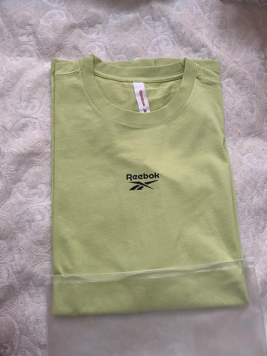 Футболка новый reebok