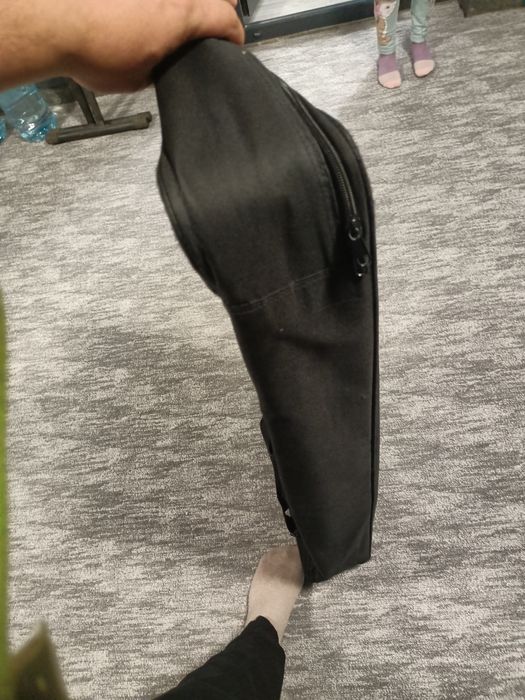 Vând husa de korg pa 1000 pa 700 .600 și restul care au 5 octave