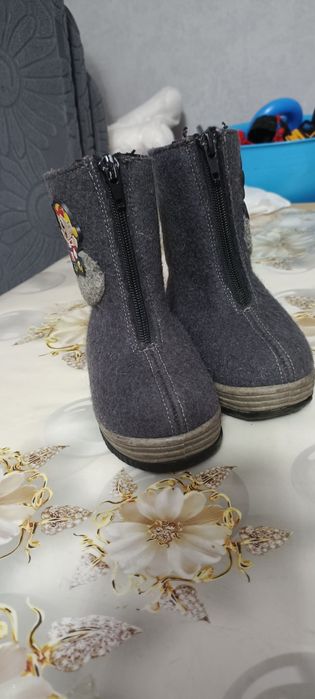 Продам сапоги очень теплый