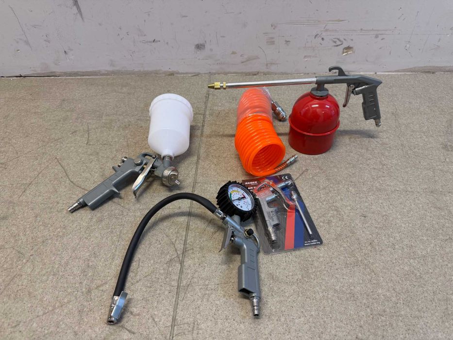 Зарядно за акумулатор инверторно/	Пистолети за боя  5бр