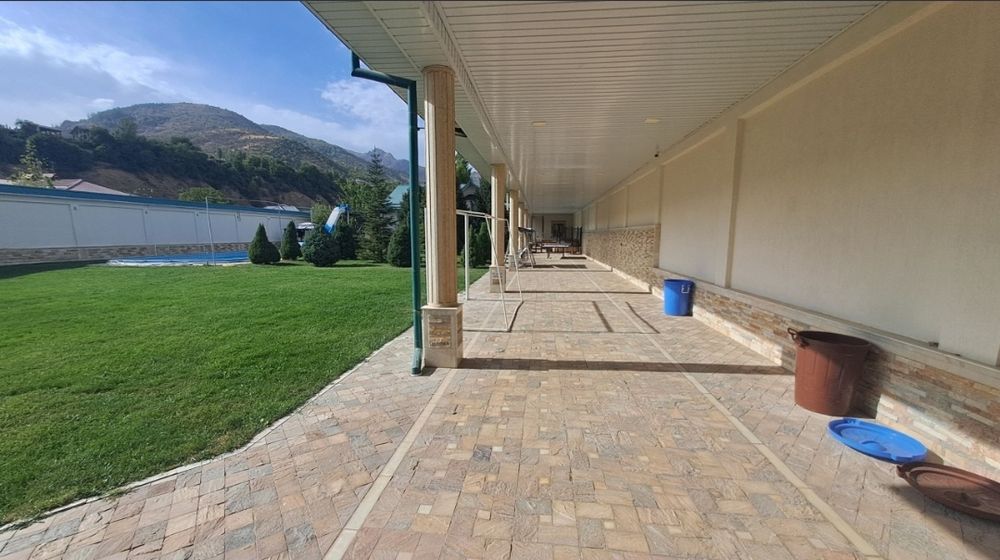 Бустонлик Хумсонда дача сотувда