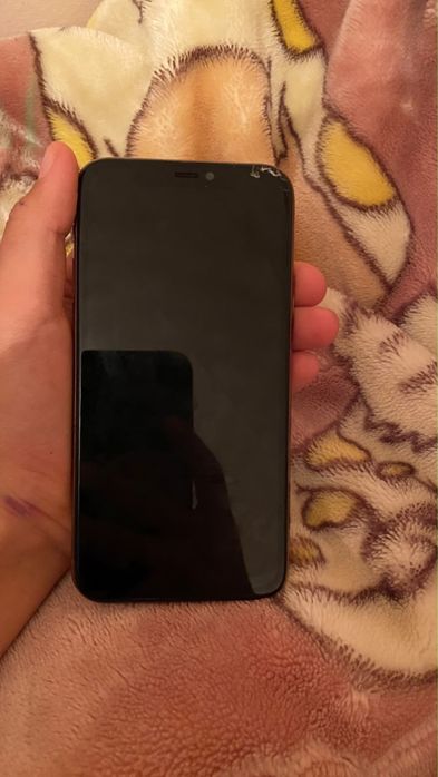 iPhone 11 Pro 64 ГБ в хорошем состоянии