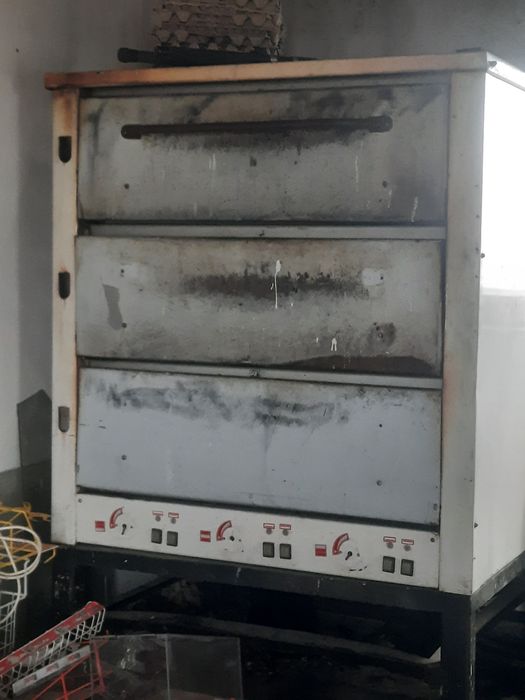 Продам печь кулинарную