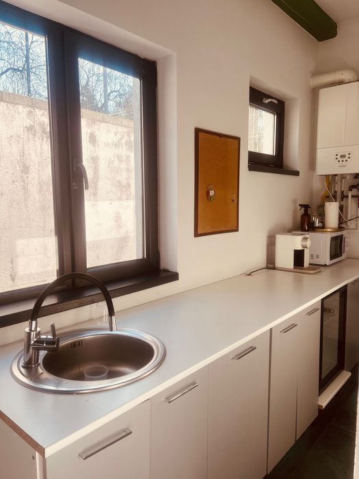 Salon de vânzare/ afacere la cheie