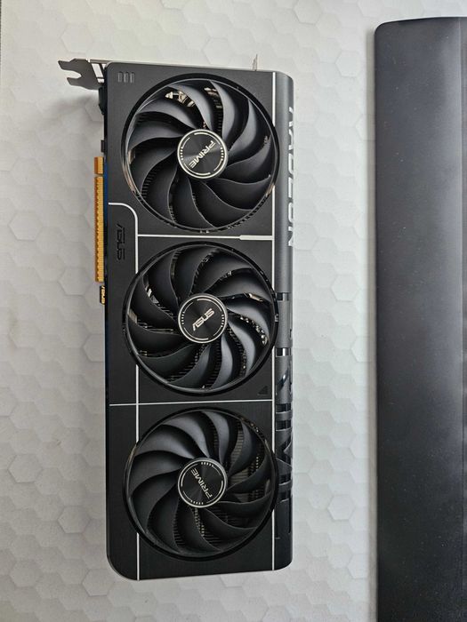 Placa video AMD RX 9070