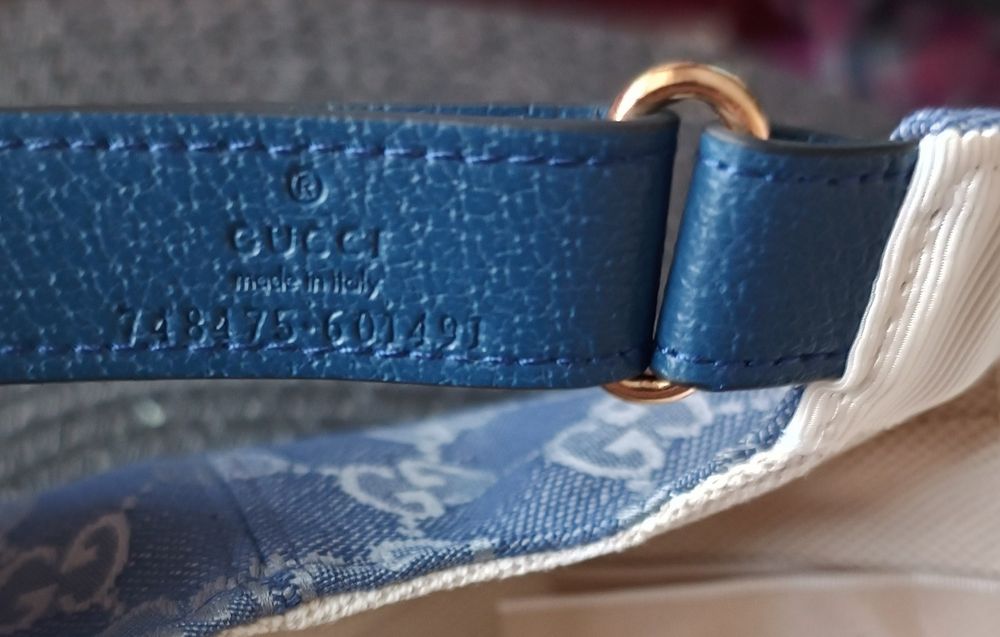 Шапки с козирка Gucci