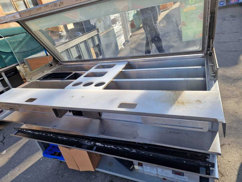 Салатена хладилна витрина , Салатен бар