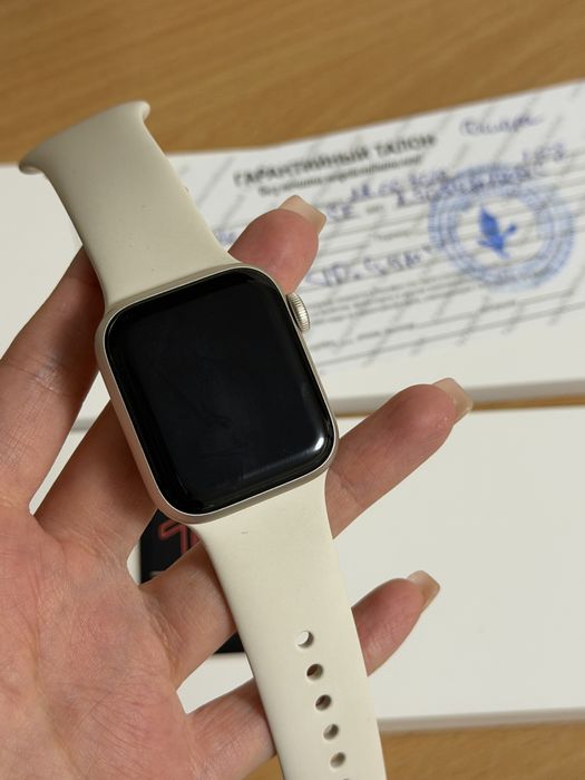 Apple watch SE 40mm 2025