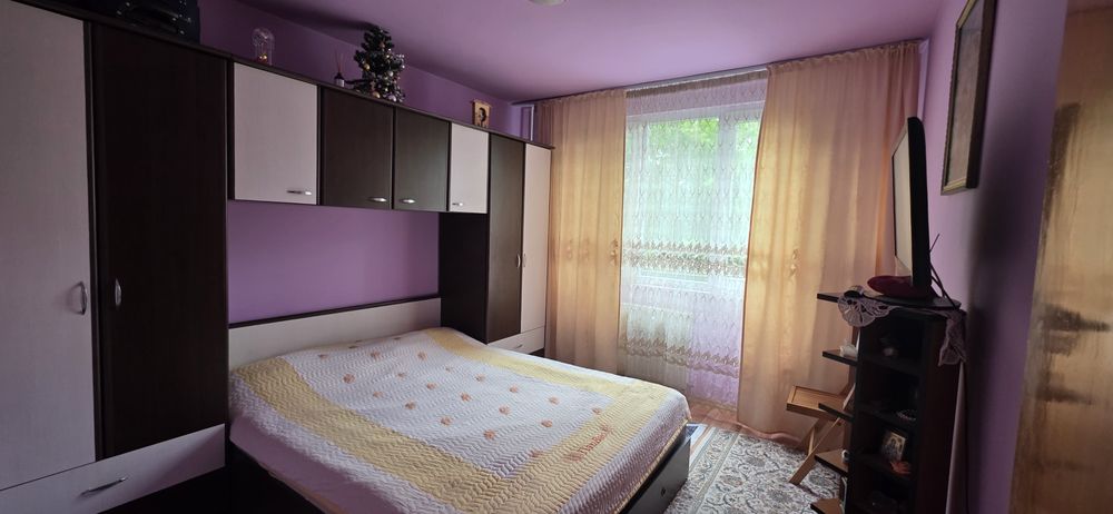 Apartament 2 camere, decomandat,53 metri patrati, Moldoveni, Straja.