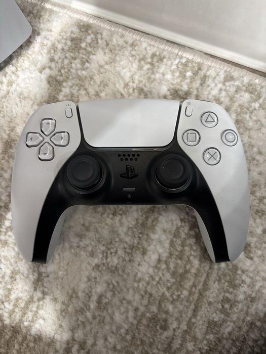 Плестейшен 5 В подарок игра