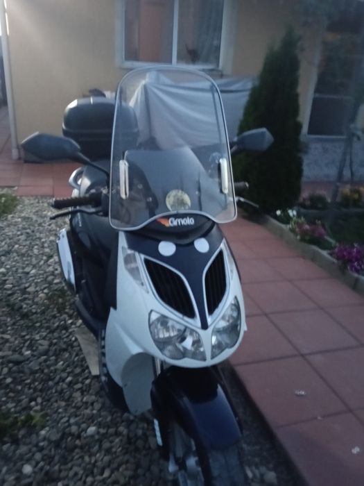 Scuter Aprilia Sportcity 200