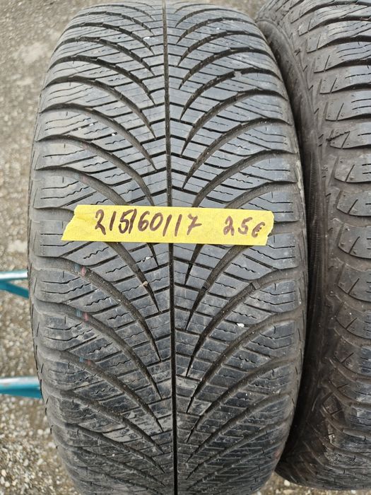 215/60/17 GoodYaer 4 Seasons