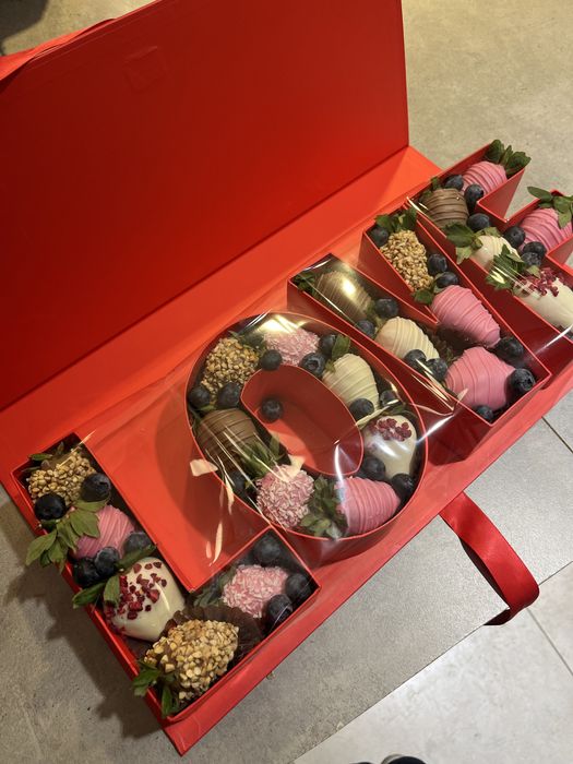 коробка продаю love