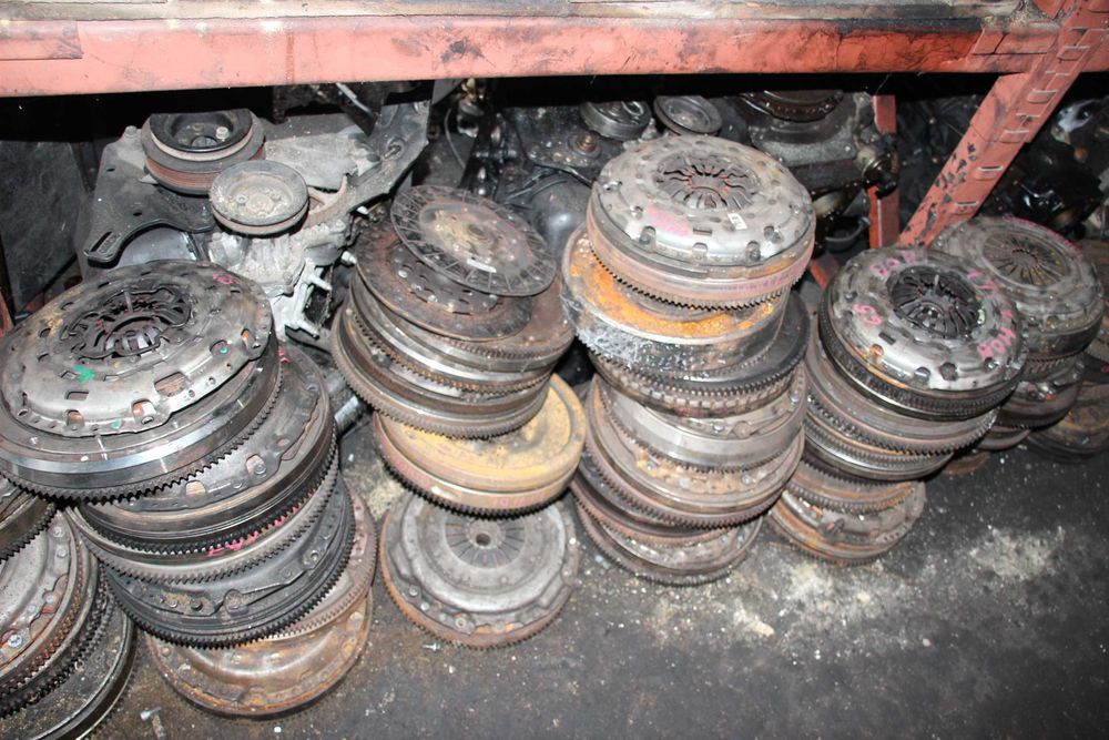 Съединител комплект, феродо, маховик, притискател автомоболи и джипове