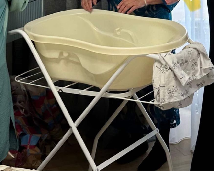 Продам ванночку и держатель стойка+сушилка
