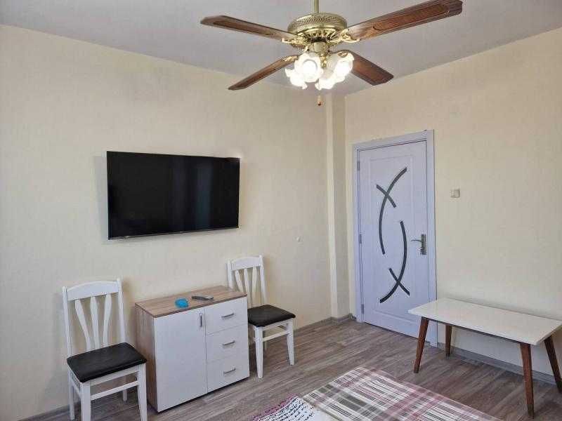 Дава се под наем Двустаен апартамент в Бургас, Зорница - 50 кв.м за 351.9 € - Снимка #3