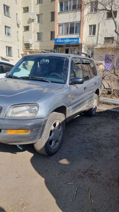 Тойота Раф4  96 год 5 дверный