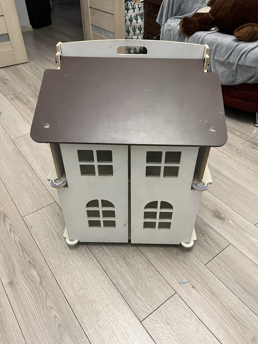 Домик для кукол деревянный