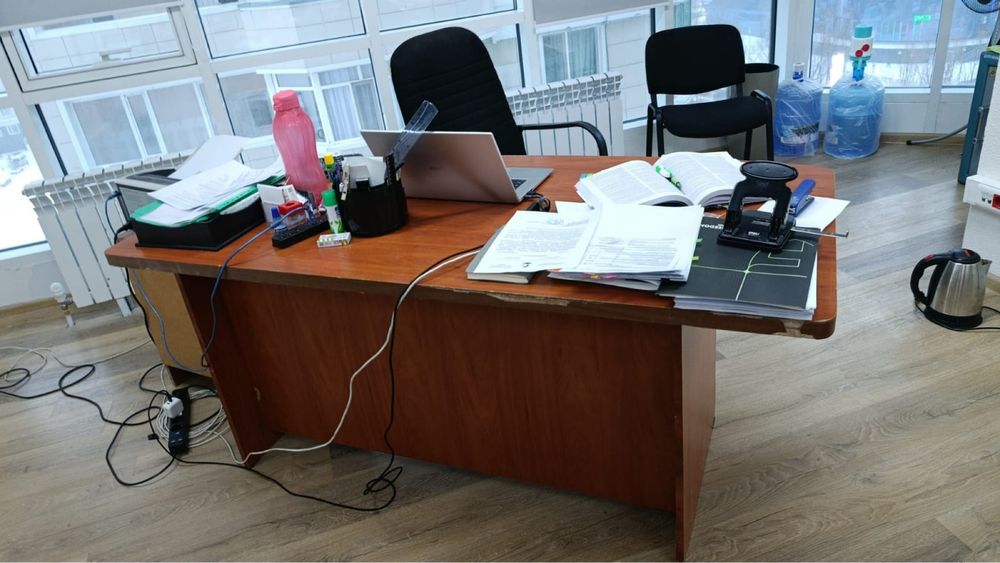 Столы однотумбовые